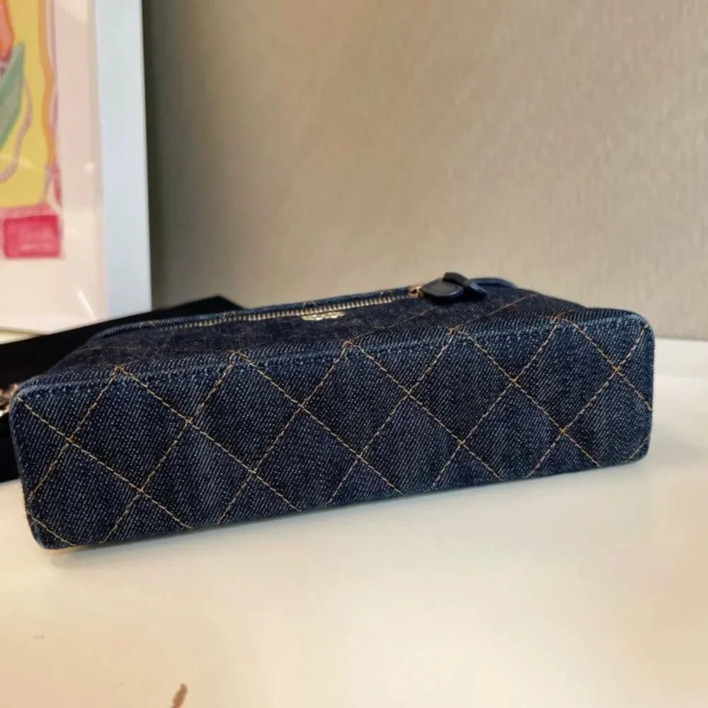 Chanel Women Pre-Loved Bag Very Good Condition